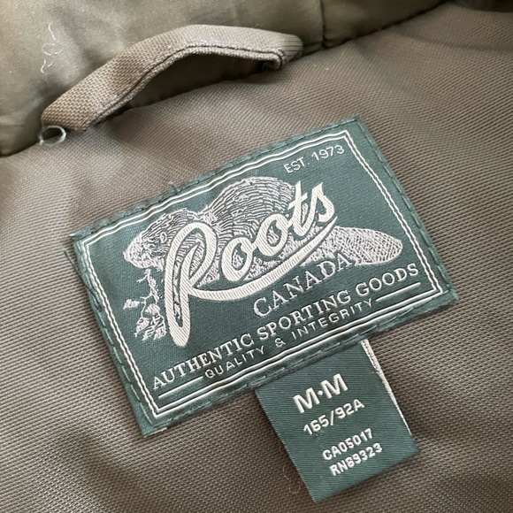 BRAND NEW ROOTS COAT - Picture 7 of 10